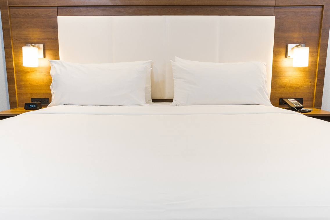 1 Standard Room - Best Hollywood Hotel Accommodations in Hollywood Walk of Fame